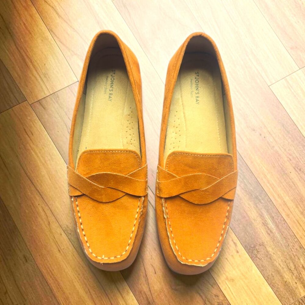 St. John's Bay Women's Comox Moc Toe Slip-On Loafers US 9